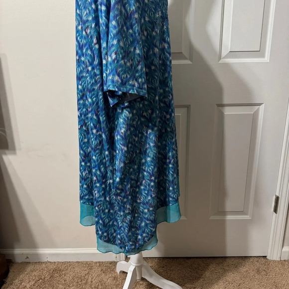 Catherines Blue Relaxed Boxy Tunic, size 3X 26/28W - Picture 8 of 10